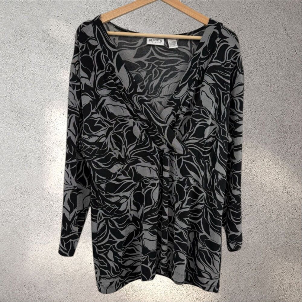 Chicos Travelers Babydoll Slinky Blouse Top Size XL Empire Black Floral Witchy